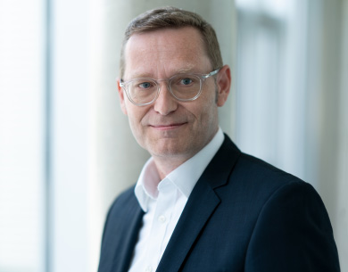 Claus Bauer, Chief Financial Officer (Photo)